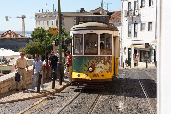 Lissabon: Linie 28 und Strand (Sep 2012)